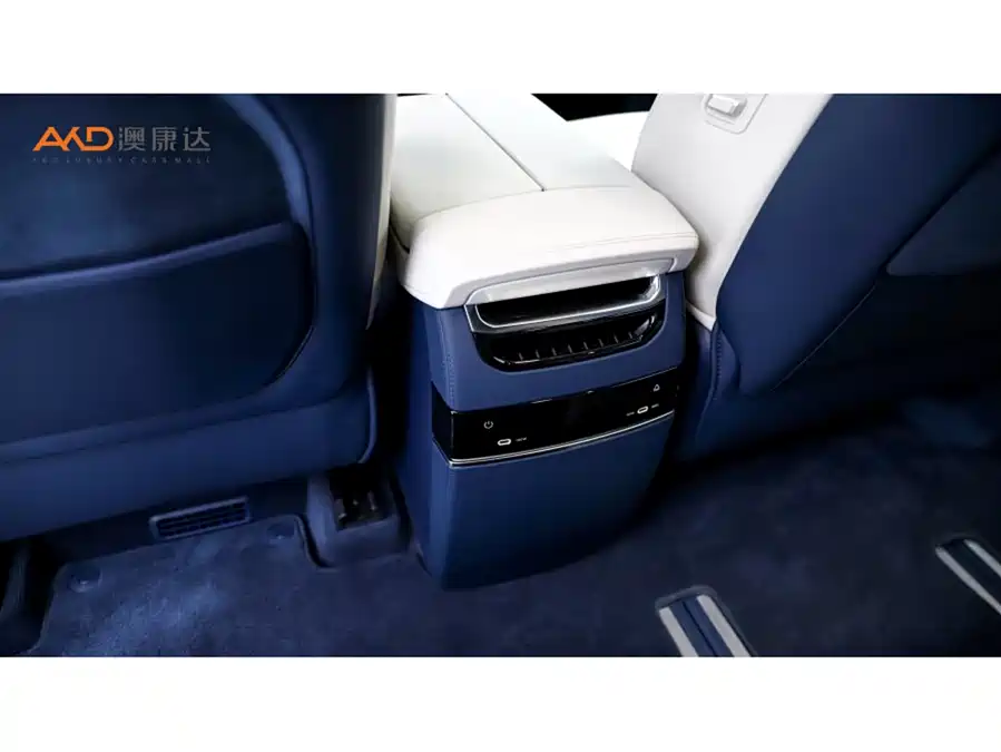 900x675_0_q87_c42_autohomecar__ChxpWGmlMreAfvfZAADgQDJLa94673.jpg.webp Used Zeekr 009 2024 six-seat executive version four-wheel drive 108kWh