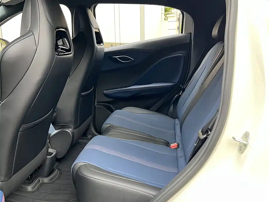 900x675_0_q87_c42_autohomecar__ChxpWGmm0W-AXKSsAALM1MAIHyc217.jpg.webp Used BYD Seagull 2025 305km active version