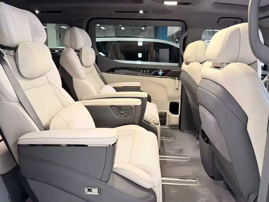 Used Zeekr 009 2024 seven-seat aisle version four-wheel drive 108kWh