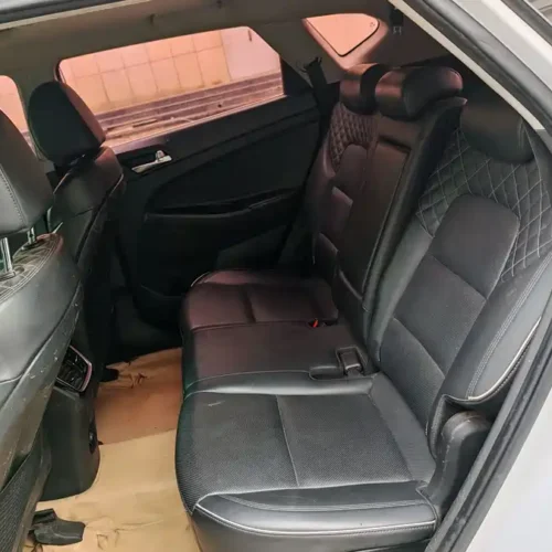 900x675_0_q87_c42_autohomecar__ChxpWGmmfqKAT_-KAAUtYJBawC4750.jpg.webp Used Hyundai Tucson 2019 280TGDi dual-clutch two-wheel drive smart connected version National V