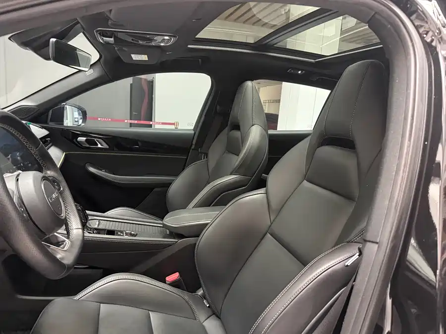 900x675_0_q87_c42_autohomecar__ChxpWGmml0yAVQPEAAeV3kr0oAU179.jpg.webp Used Lynk & Co 03 2023 1.5TD DCT Plus