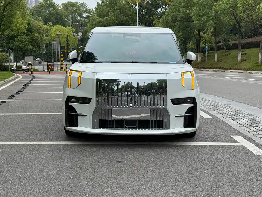900x675_0_q87_c42_autohomecar__ChxpWGmmlEOAc3r1AA2BPJpTAOE718.jpg.webp Used Zeekr 009 2022 WE version