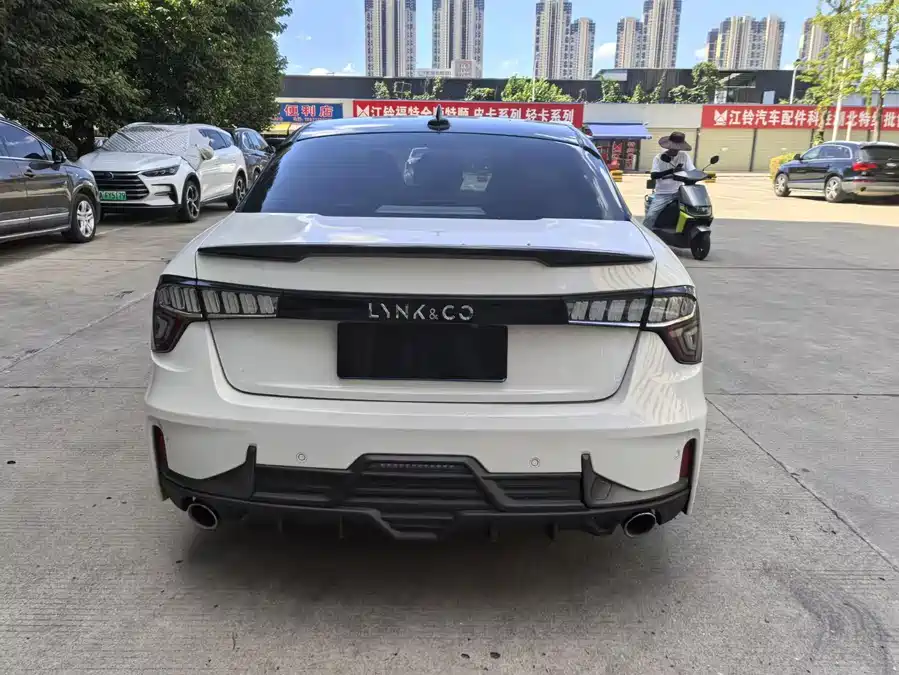 Used Lynk & Co 03 2021 1.5TD DCT Plus