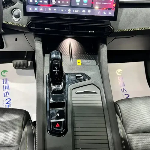 900x675_0_q87_c42_autohomecar__ChxpWGmo4b-Af0MsAAxTUkpMwIs657.jpg.webp Used Lynk & Co 03 2023 1.5TD DCT Pro