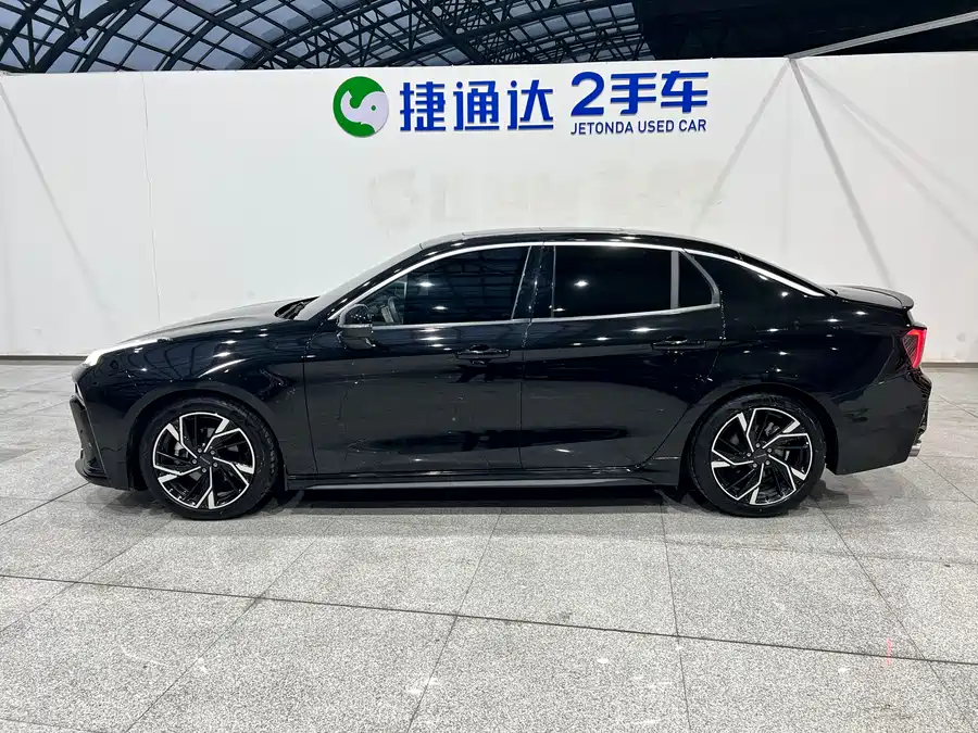 900x675_0_q87_c42_autohomecar__ChxpWGmo4bGAGjQhAAyOgQA1hB0492.jpg.webp Used Lynk & Co 03 2023 1.5TD DCT Pro