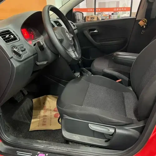 900x675_0_q87_c42_autohomecar__ChxpWGmoMD6AWdgaAAMfBq3_jss273.jpg.webp Used Volkswagen Polo 2013 1.6L automatic comfort version