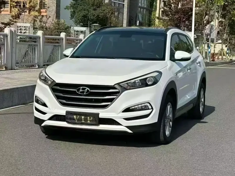 900x675_0_q87_c42_autohomecar__ChxpWGmpRO-AYnhEAAmV67g8vNI022.jpg.webp Used Hyundai Tucson 2018 1.6T dual-clutch two-wheel drive 15th anniversary special edition