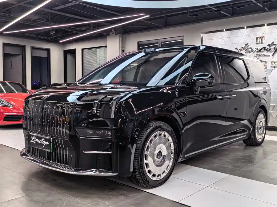 900x675_0_q87_c42_autohomecar__ChxpWGmpaSSAW-OjAAZKlPf18wc045.jpg.webp Used Zeekr 009 2024 Model Glory