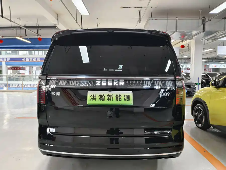 Used Zeekr 009 2024 seven-seat aisle version four-wheel drive 140kWh