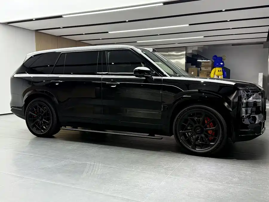 900x675_0_q87_c42_autohomecar__ChxpWGmqUouAcvX7AAVP2qzJD7M318.jpg.webp Used Zeekr 9X 2025 Yao Black Edition 70kWh