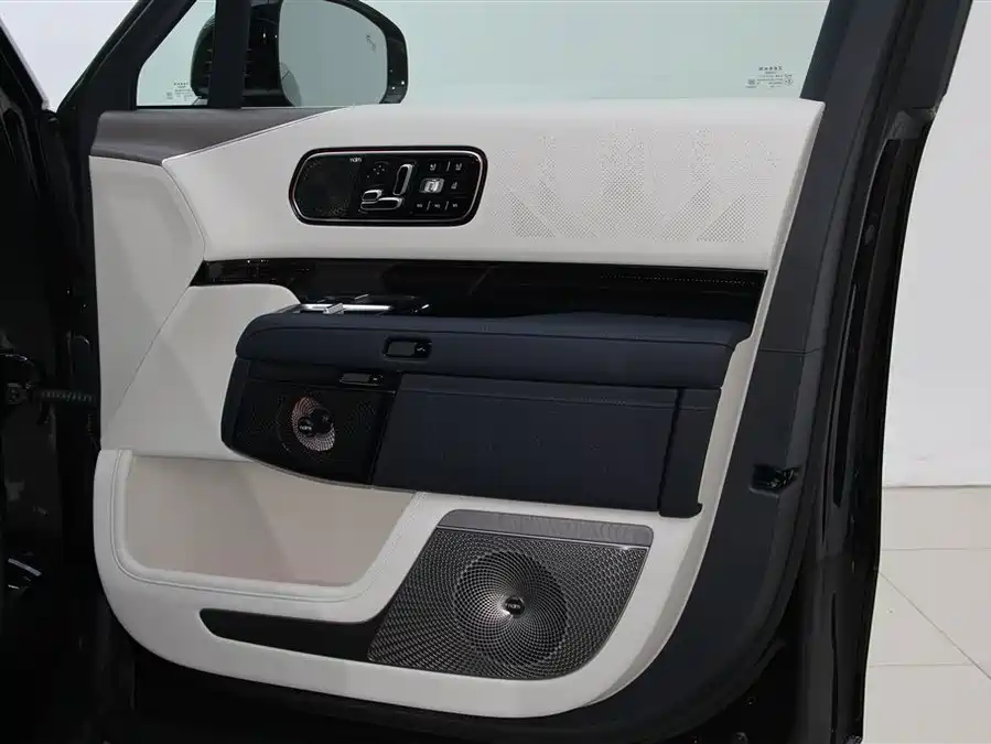 900x675_0_q87_c42_autohomecar__ChxpWGmql_GAc1YKAAE12oeOt-4631.jpg.webp Used Zeekr 9X 2025 Hyper Edition 70kWh