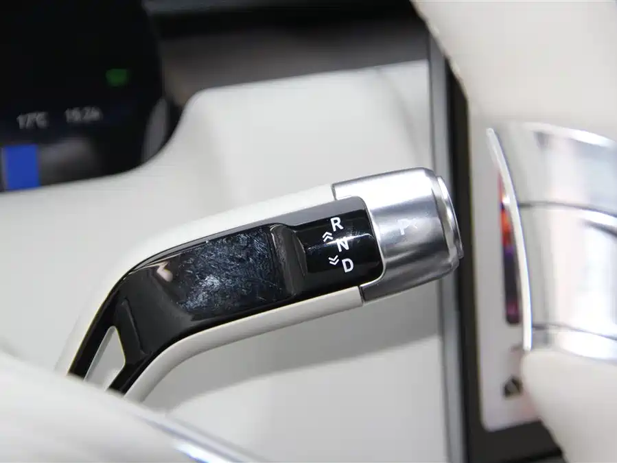 900x675_0_q87_c42_autohomecar__ChxpWGmqmA-AOnQCAADbeCjSMAw091.jpg.webp Used Zeekr 9X 2025 Hyper Edition 70kWh