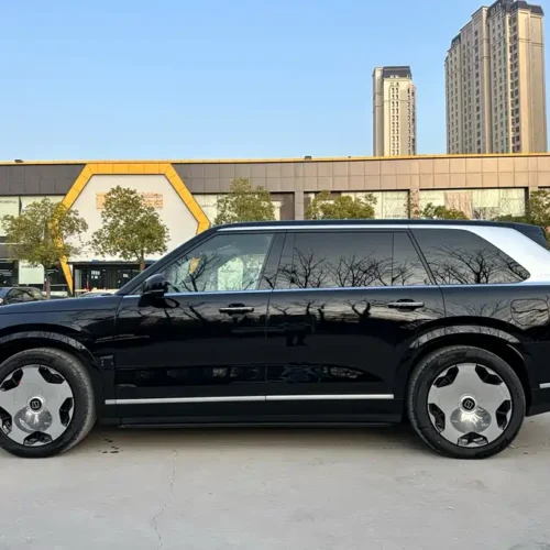 900x675_0_q87_c42_autohomecar__ChxpWGmqnkiAR6JHAAoO9GVeQC8258.jpg.webp Used Zeekr 9X 2025 Hyper Edition 70kWh