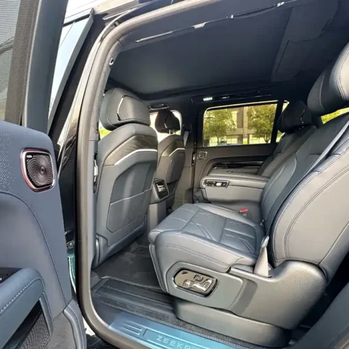 900x675_0_q87_c42_autohomecar__ChxpWGmqnkuAKAwDAAsOw-y-gqY949.jpg.webp Used Zeekr 9X 2025 Hyper Edition 70kWh