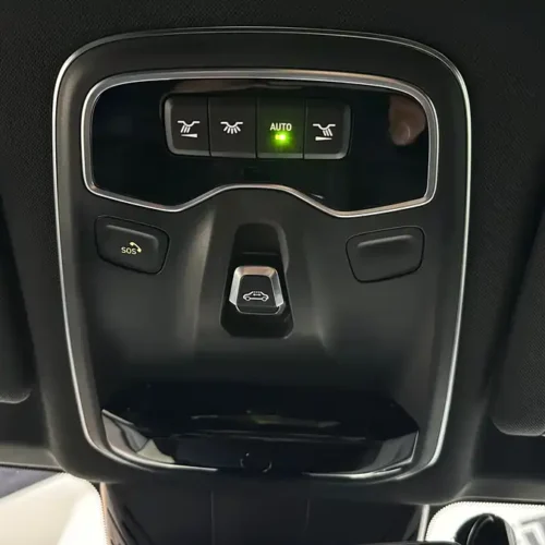 900x675_0_q87_c42_autohomecar__ChxpWGmqrFGAUsEjAAbZxDhKUgA077.jpg.webp Used Lynk & Co 03 2023 1.5TD DCT Pro