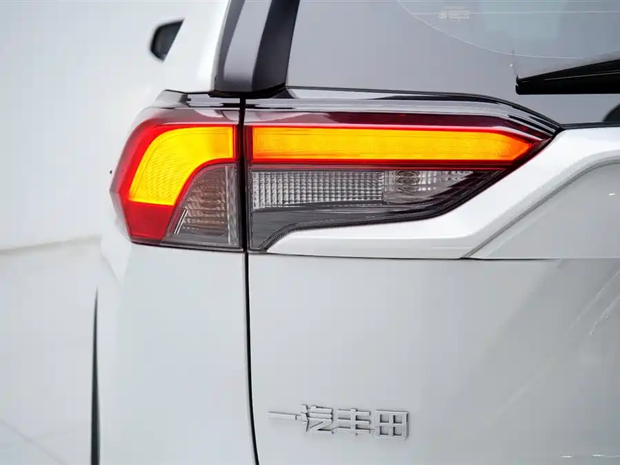 Used Toyota RAV4 Rongfang 2023 2.0L CVT two-wheel drive 20th anniversary platinum commemorative edition
