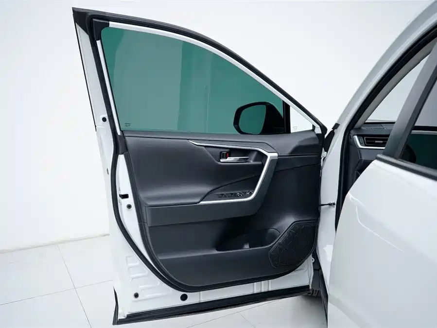 Used Toyota RAV4 Rongfang 2023 2.0L CVT two-wheel drive 20th anniversary platinum commemorative edition