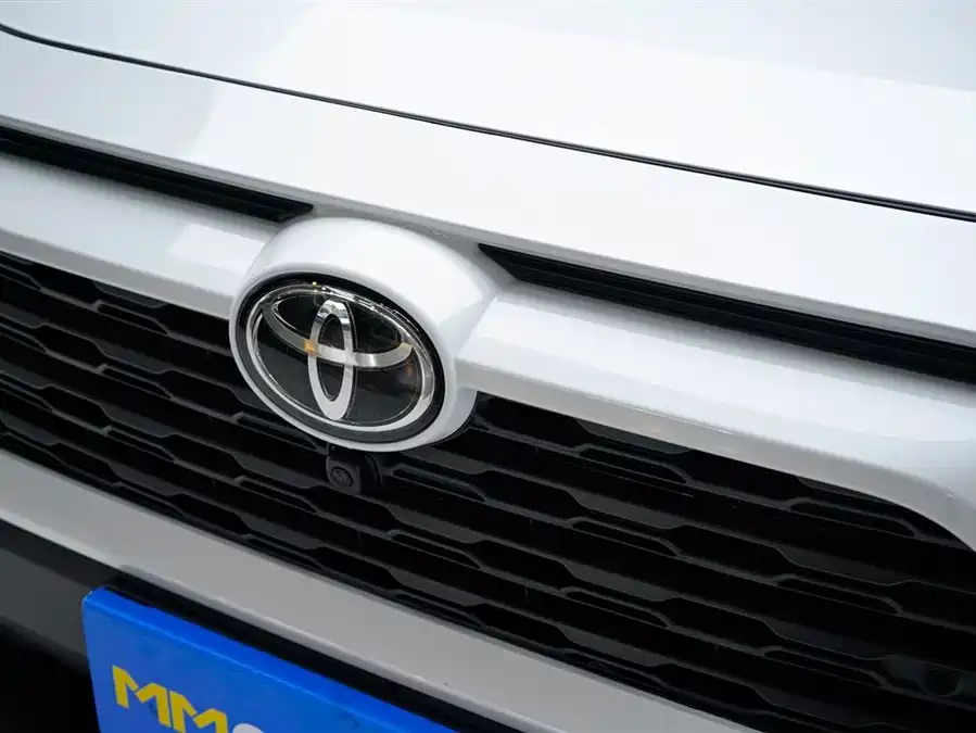 Used Toyota RAV4 Rongfang 2023 2.0L CVT two-wheel drive 20th anniversary platinum commemorative edition