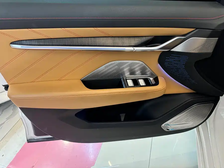 900x675_0_q87_c42_autohomecar__ChxpWGmro3KAUDTTAAdA8bTetCk784.jpg.webp Used Zeekr 001 2023 WE version 100kWh