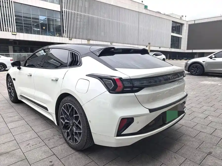 900x675_0_q87_c42_autohomecar__ChxpWGmtOHOAOcS5AAP-oJGkHBc398.jpg.webp Used Zeekr 001 2024 ME version 100kWh four-wheel drive