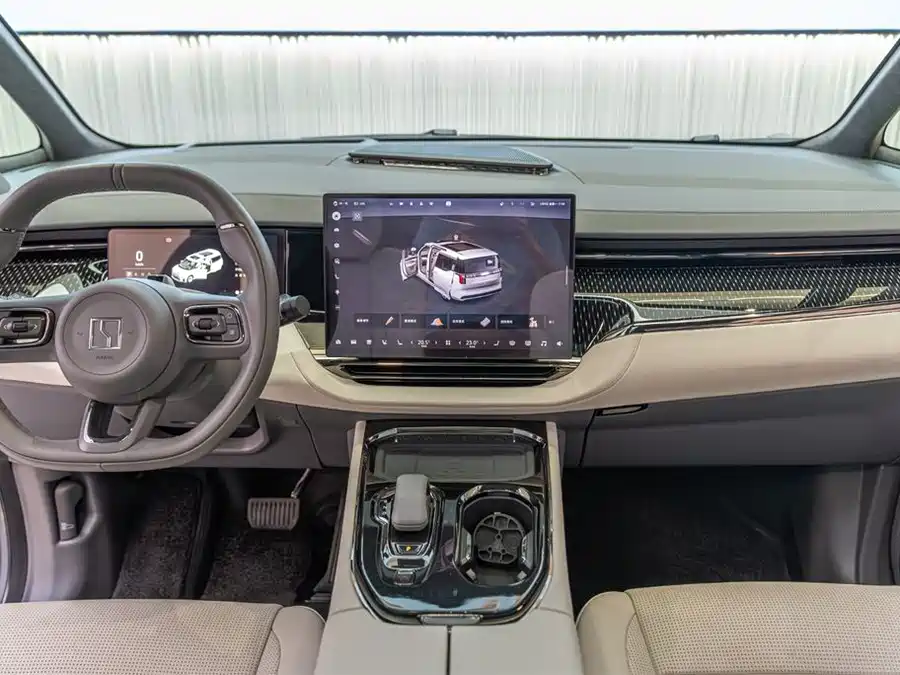 900x675_0_q87_c42_autohomecar__ChxpWGmvdLmAI90HAAHrgfFQdFg313.jpg.webp Used Zeekr 009 2024 seven-seater aisle version 108kWh