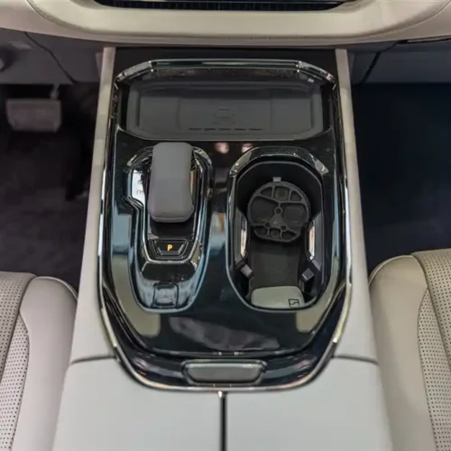 900x675_0_q87_c42_autohomecar__ChxpWGmvdLmAWcedAAG_4dv91Ds741.jpg.webp Used Zeekr 009 2024 seven-seater aisle version 108kWh