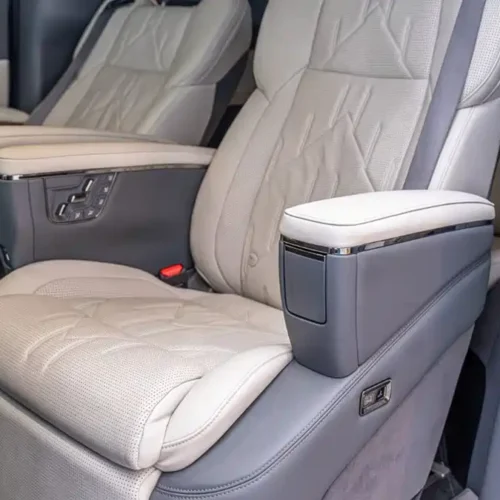 900x675_0_q87_c42_autohomecar__ChxpWGmvdLqAVxe4AAMXhGgCBw0197.jpg.webp Used Zeekr 009 2024 seven-seater aisle version 108kWh