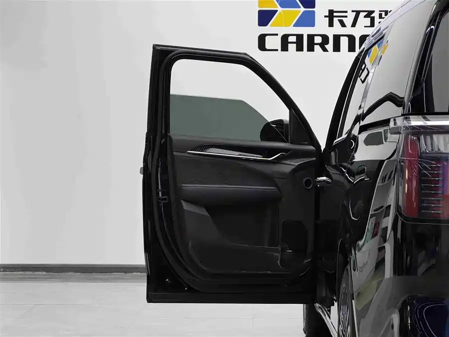 900x675_0_q87_c42_autohomecar__ChxpWGmvfb-AEQsWAAFqGIuHnwk610.jpg.webp Used Zeekr 009 2024 seven-seat aisle version four-wheel drive 108kWh