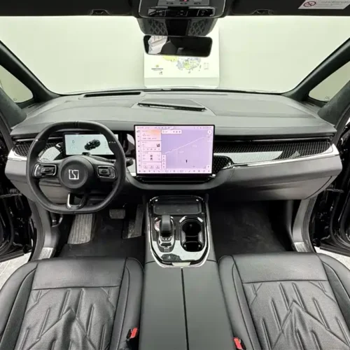 900x675_0_q87_c42_autohomecar__ChxpWGmvfcSAJPi-AAJjDt014M4269.jpg.webp Used Zeekr 009 2024 seven-seat aisle version four-wheel drive 108kWh