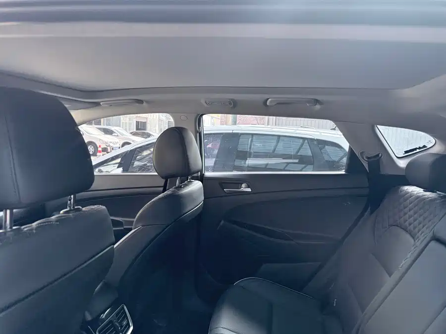 Used Hyundai Tucson 2020 280TGDi dual-clutch two-wheel drive smart version National V