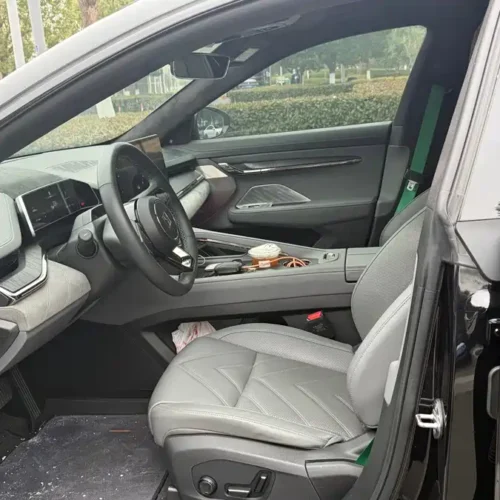 900x675_0_q87_c42_autohomecar__ChxpWGmvtcGAPswgAAlVIDrq0S8168.jpg.webp Used Zeekr 001 2023 WE version 100kWh