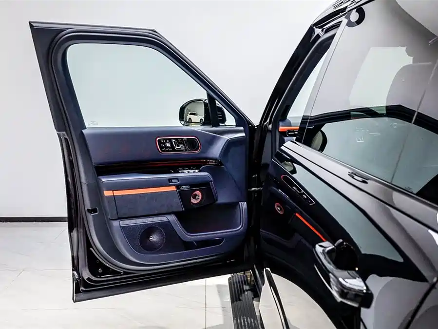 900x675_0_q87_c42_autohomecar__ChxpWGmw4OaAbOoHAAGmyettPrQ458.jpg.webp Used Zeekr 9X 2025 Yao Black Edition 70kWh
