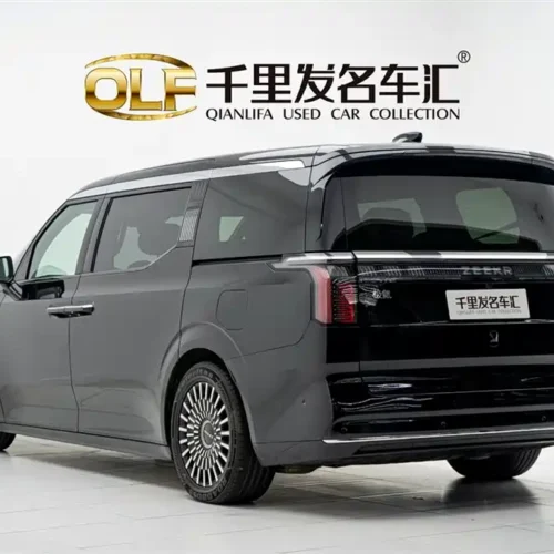 900x675_0_q87_c42_autohomecar__ChxpWGmxEHSAUtUKAAFVD52TPW8209.jpg.webp Used Zeekr 009 2022 WE version