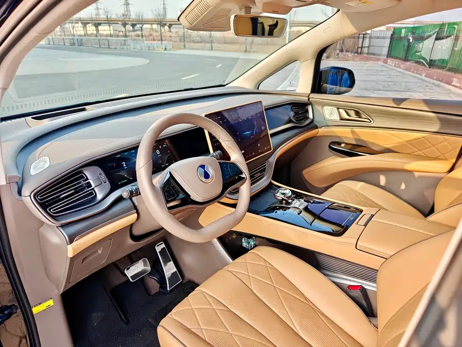 900x675_0_q87_c42_autohomecar__ChxpWGmyRZ2AJ4OKAAp-7RbzCqc957.jpg.webp Used Denza D9 2022 DM-i 970 four-wheel drive flagship model