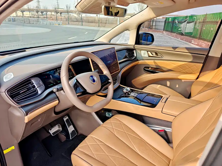 900x675_0_q87_c42_autohomecar__ChxpWGmyRZuAOznPAAp4IFgPiqA614.jpg.webp Used Denza D9 2022 DM-i 970 four-wheel drive flagship model