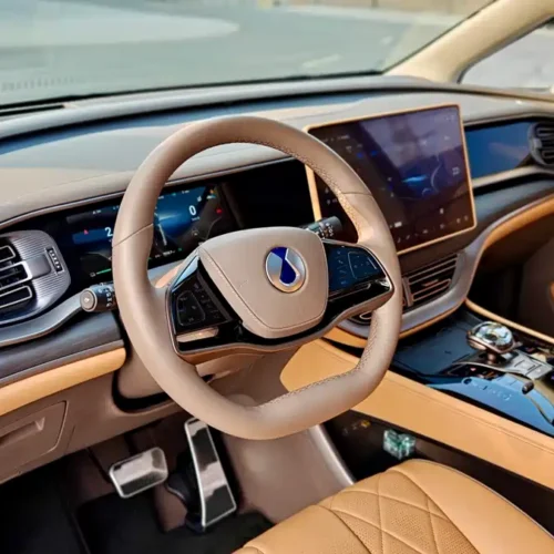 900x675_0_q87_c42_autohomecar__ChxpWGmyRZyASnAoAAkAsbOYPC0202.jpg.webp Used Denza D9 2022 DM-i 970 four-wheel drive flagship model