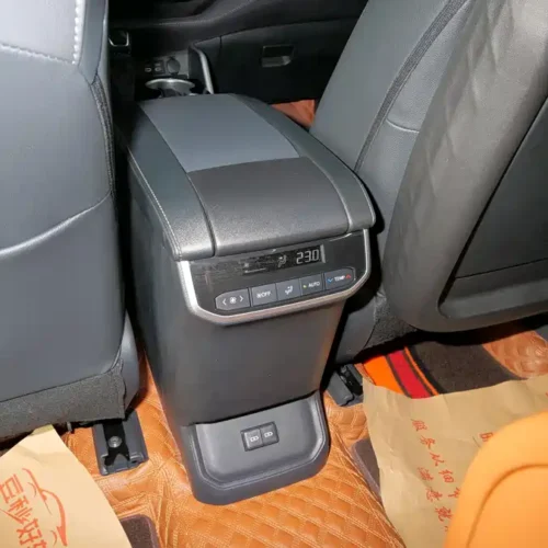 900x675_0_q87_c42_autohomecar__ChxpWGmyfySAOH2FAAl8IIj0HXM534.jpg.webp Used Toyota Highlander 2023 2.5L smart electric hybrid dual-engine four-wheel drive luxury version 7 seats
