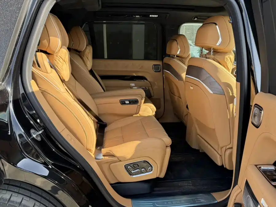 900x675_0_q87_c42_autohomecar__ChxpWGmykaaAD7gIAAIzJuddi8E895.jpg.webp Used Zeekr 9X 2025 Ultra Edition 70kWh