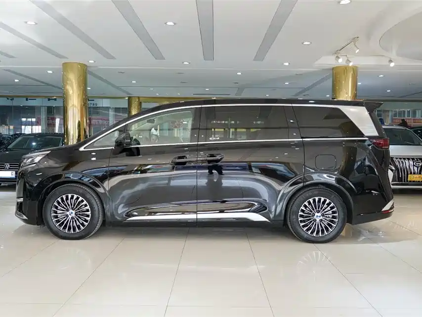 Used Denza D9 2024 DM-i 980 four-wheel drive flagship model