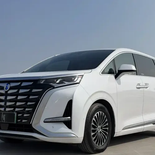 900x675_0_q87_c42_autohomecar__ChxpWGmzbjWAHDE3AAKhLs0R__M298.jpg.webp Used Denza D9 2022 DM-i 970 four-wheel drive flagship model