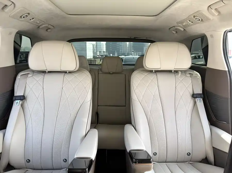 900x675_0_q87_c42_autohomecar__ChxpWGmzbjiAAxcVAAPlXhNy2KM727.jpg.webp Used Denza D9 2022 DM-i 970 four-wheel drive flagship model