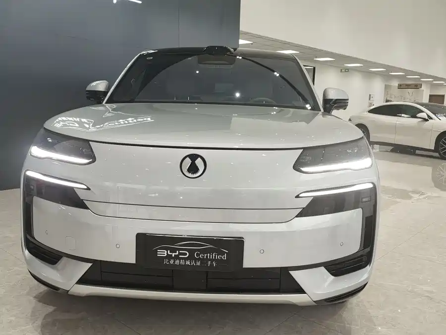 900x675_0_q87_c42_autohomecar__ChxpWGmzuk-AGrdzAASVMjJ8wTs459.jpg.webp Used Denza N9 2025 Honor Model